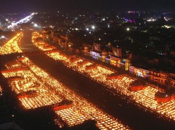 Mengapa Diwali atau Deepavali Disebut sebagai Festival Cahaya?