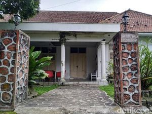 Menelusuri Jejak Kolonial di Pabrik Kopi Karanganyar Blitar Menelusuri Jejak Kolonial di Pabrik Kopi Karanganyar Blitar