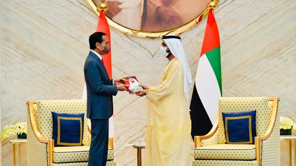 Kala Jokowi Berjumpa Petinggi Kerajaan Arab, Gaet Investasi US$ 32 M