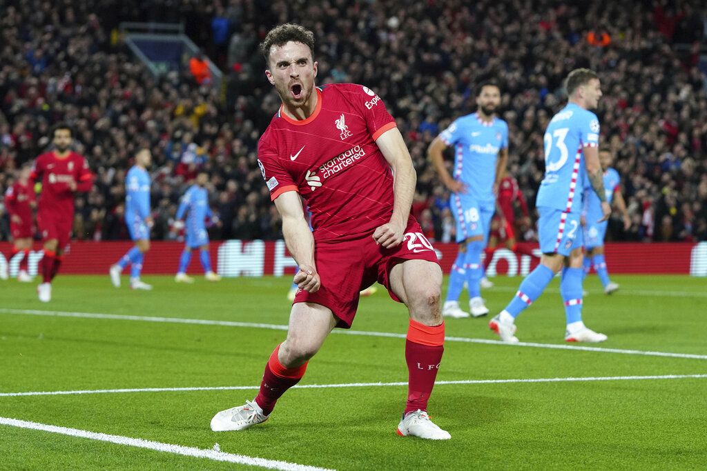 Liverpool berhasil mengalahkan Atletico Madrid dengan skor 2-0. The Reds pun menyegel satu tempat di babak 16 besar Liga Champions.