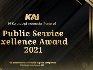 KAI Raih Penghargaan Public Service Excellence Award 2021