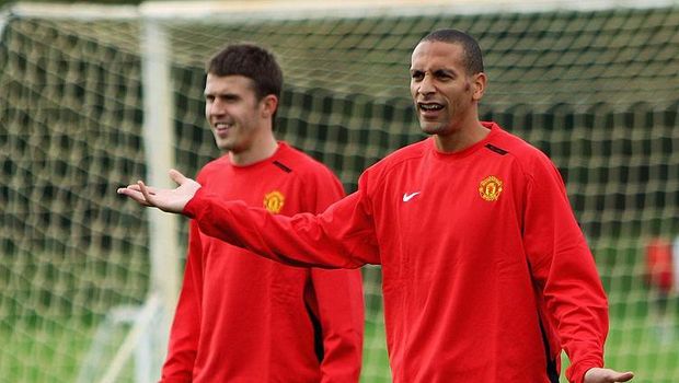 Rio Ferdinand, Michael Carrick MANCHESTER, UNITED KINGDOM - OCTOBER 01: Rio Ferdinand and Michael Carrick of Manchester United during training at Carrington, on October 1, 2007 in Manchester, England. (Photo by Clive Brunskill/Getty Images)