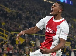 Di tempat kedua dihuni Sebastian Haller dengan tujuh gol. AP/Martin Meissner