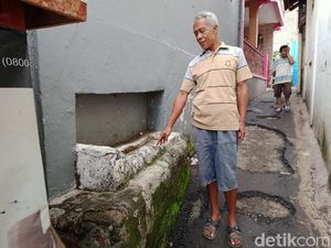 Makam di Jalan Gang Sempit Bandung, Warga: Ada Sejak Puluhan Tahun Lalu Makam di Jalan Gang Sempit Bandung, Warga: Ada Sejak Puluhan Tahun Lalu