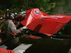 Sempat Parkir Lama, Lansia Ditemukan Tewas Dalam Mobil di Jaktim