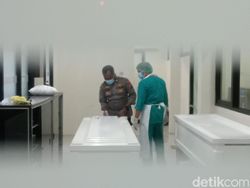 Penampakan Peti Jenazah Vanessa Angel dan Suami