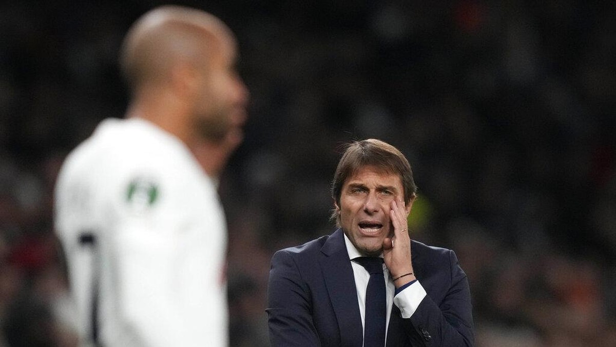 Manajer baru Tottenham Hotspur, Antonio Conte. (Foto: Frank Augstein/AP)