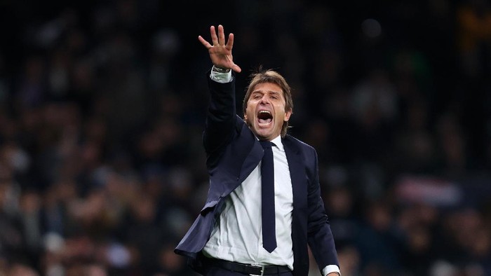 antonio conte tottenham hotspur europa conference league LONDON, ENGLAND - NOVEMBER 04: Antonio Conte, Manager of Tottenham Hotspur reacts during the UEFA Europa Conference League group G match between Tottenham Hotspur and Vitesse at Tottenham Hotspur Stadium on November 04, 2021 in London, England. (Photo by Julian Finney/Getty Images)