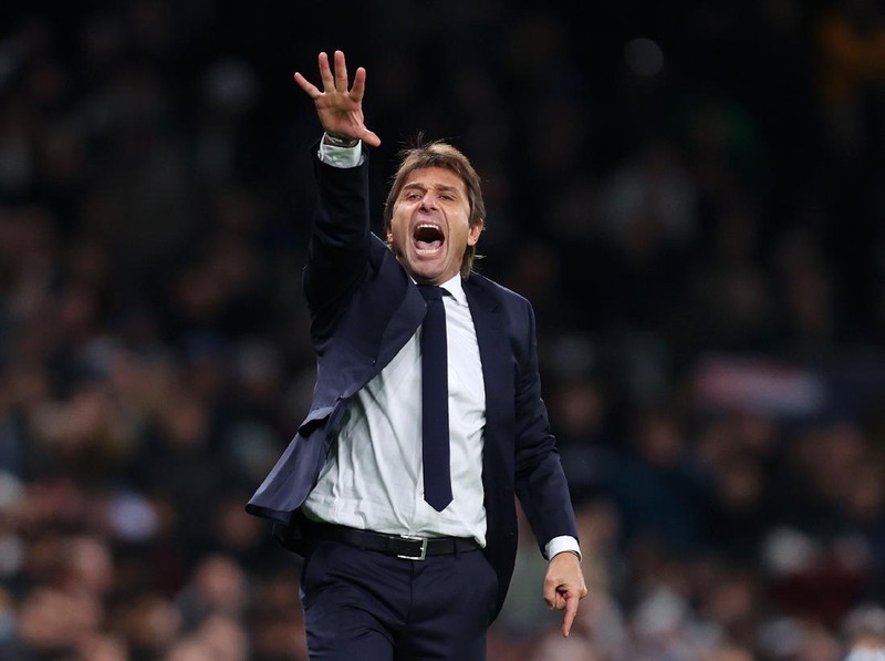 LONDON, ENGLAND - NOVEMBER 04: Antonio Conte, Manager of Tottenham Hotspur reacts during the UEFA Europa Conference League group G match between Tottenham Hotspur and Vitesse at Tottenham Hotspur Stadium on November 04, 2021 in London, England. (Photo by Julian Finney/Getty Images)