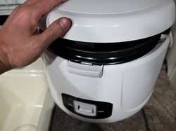 Pemerintah Mau Bagi-bagi Rice Cooker Gratis Lagi? Ini Kata ESDM