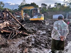 Sandiaga Akan Bantu Wisata Kota Batu yang Terdampak Banjir Bandang