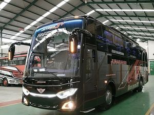 Perang Bus Single Glass! Adiputro Bikin Armada Kaca Tunggal Buat PO Juragan 99
