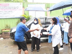 DWP Binalavotas Kemnaker Bagi Ratusan Paket Jumat Berkah di 24 Lokasi