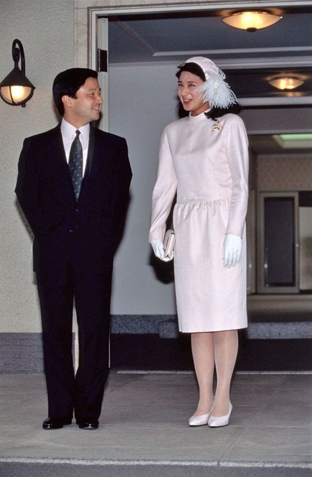 Foto: pinterest.com/mi-mollet Headpiece unik Owada Masako/