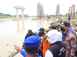 Khofifah Target Jembatan Penghubung Tuban-Bojonegoro Rampung 2021