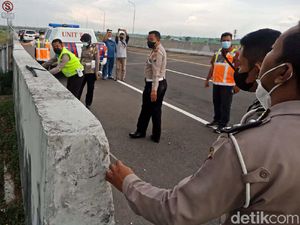 Warga Ungkap Sopir Vanessa Angel Pasca Kecelakaan: Sibuk Telepon Sambil Wira-wiri Warga Ungkap Sopir Vanessa Angel Pasca Kecelakaan: Sibuk Telepon Sambil Wira-wiri