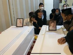 Lantunan Ayat Al Quran Sambut Jenazah Vanessa Angel dan Bibi di Rumah Duka