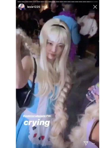 Jennie BLACKPINK di acara Halloween Party Ariana Grande