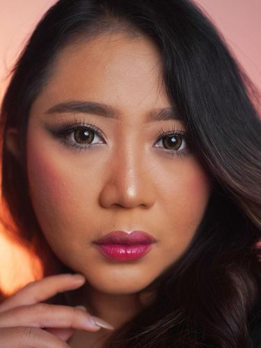 Jiglyciouss, beauty influencer sekaligus acne fighter yang inspiratif