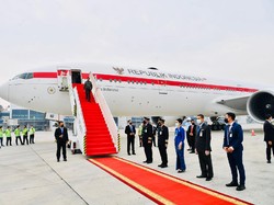 Tanpa Penyambutan, Jokowi Tiba di Tanah Air Usai Kunker 3 Negara