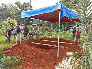 Permintaan Keluarga, Vanessa Angel-Suami Akan Dimakamkan Satu Liang Lahad Permintaan Keluarga, Vanessa Angel-Suami Akan Dimakamkan Satu Liang Lahad