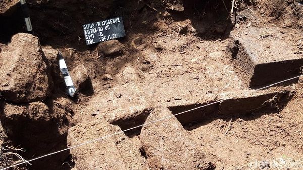 Foto: Penemuan Batu Abad ke-9 di Watu Genuk Boyolali