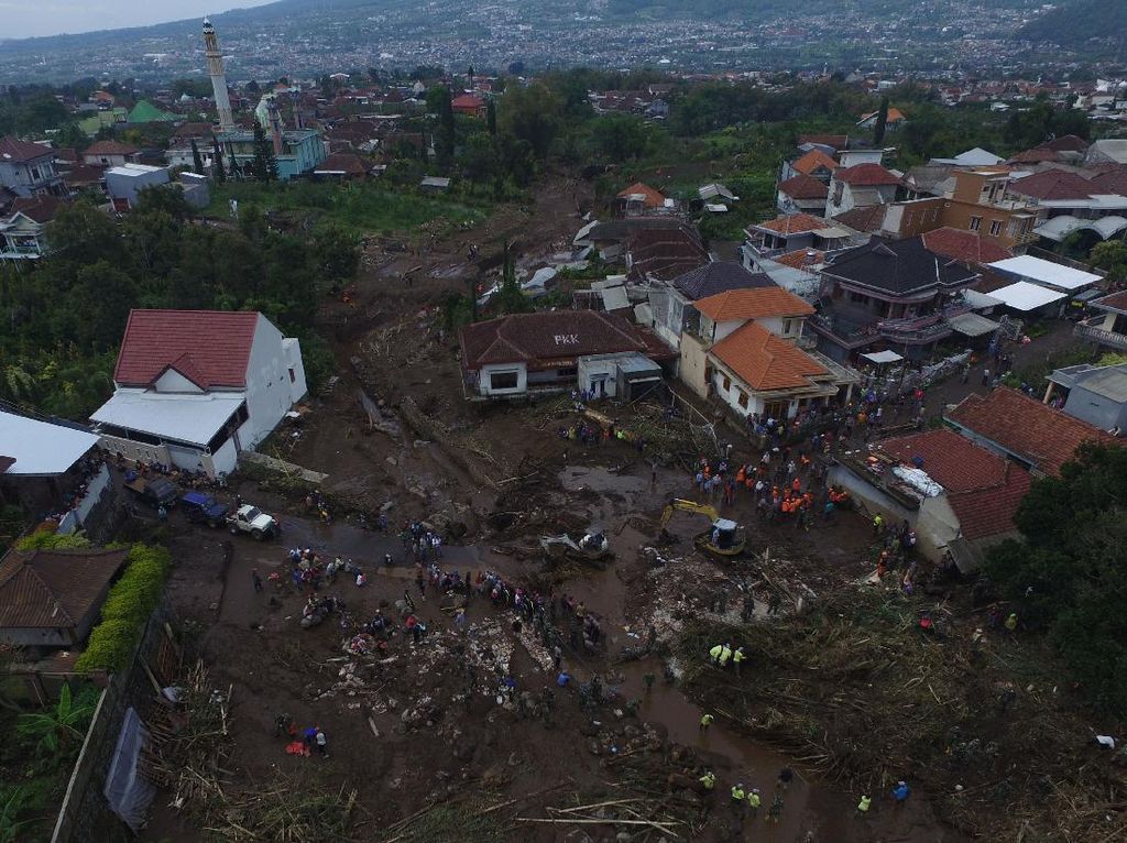 Korban Banjir Bandang Batu Bertambah Jadi 6 Orang