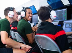 Ketika Sean Gelael dan Menparekraf Sandiaga Bicara MotoGP Mandalika