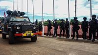 TNI-Polri Siaga di Stadion Mandala Jelang Pembukaan Peparnas Papua