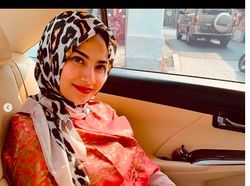 Banjir Air Mata di Pengajian Vanessa Angel dan Bibi Ardiansyah