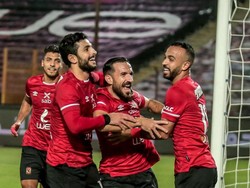 Rabona dalam Laga Derby Ini Keren Banget, Jadi Assist Pula!