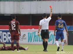 Sebelumnya, PSIS Semarang terpaksa bermain dengan 10 pemain setelah Eka Febri menerima kartu merah pada menit ke-65.