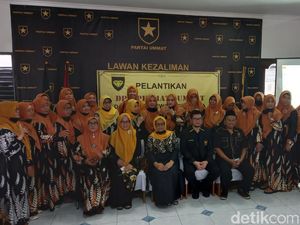 Mayoritas Anggota Permata Ummat Emak-emak Sakit Hati ke Prabowo-Sandi Mayoritas Anggota Permata Ummat Emak-emak Sakit Hati ke Prabowo-Sandi