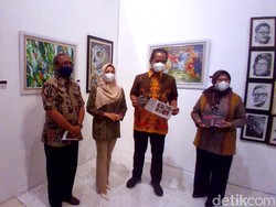 Istri Menag Ikut Pameran Seni di Solo, Tampilkan 4 Lukisan Cat Air
