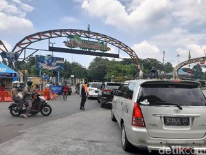 Ganjil Genap di Ragunan Saat DKI Level 1: Jumlah Kendaraan Meningkat Jauh Ganjil Genap di Ragunan Saat DKI Level 1: Jumlah Kendaraan Meningkat Jauh