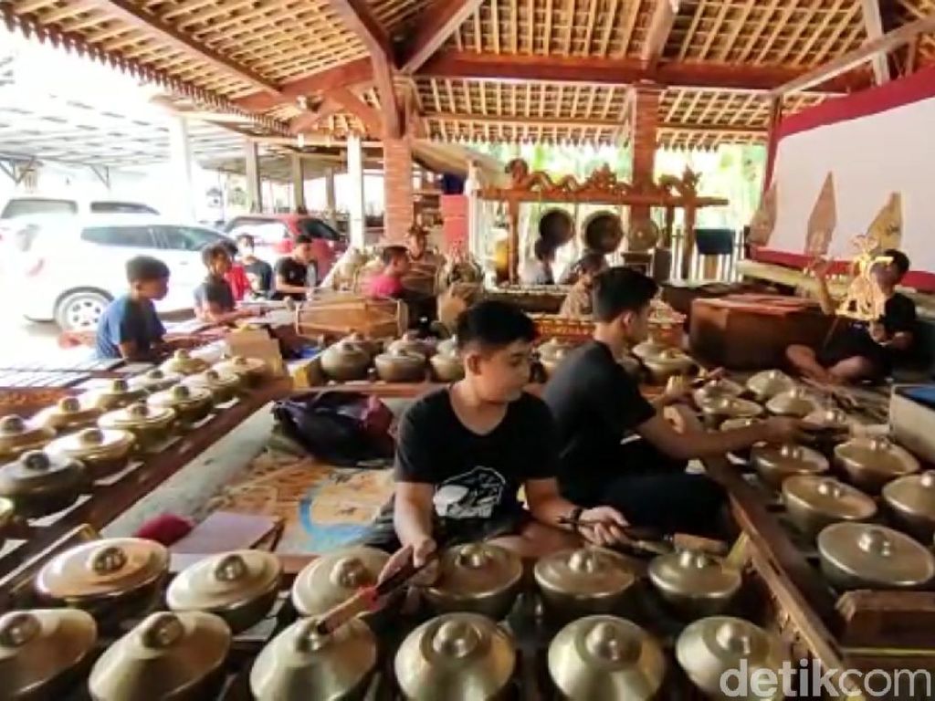 Hari Wayang Nasional, 22 Dalang di Ponorogo Gelar Wayangan Virtual Satu Malam Hari Wayang Nasional, 22 Dalang di Ponorogo Gelar Wayangan Virtual Satu Malam