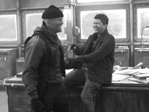 Secuil Aksi Jason Statham Lawan Iko Uwais Secuil Aksi Jason Statham Lawan Iko Uwais