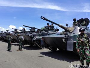 Marinir Gelar Latihan Operasi Pertempuran Kota di Sidoarjo