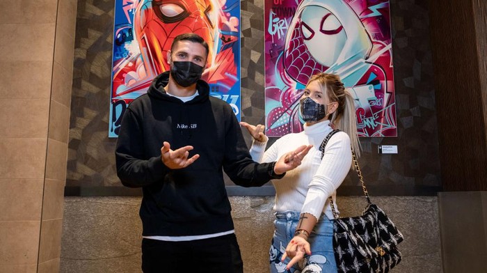 Mauro Icardi, Wanda Nara PARIS, FRANCE - UNSPECIFIED: In this image released on September 2nd, Mauro Icardi and Wanda Nara pose at Disneyland Paris in Paris, France. (Photo by Handout/Getty Images)