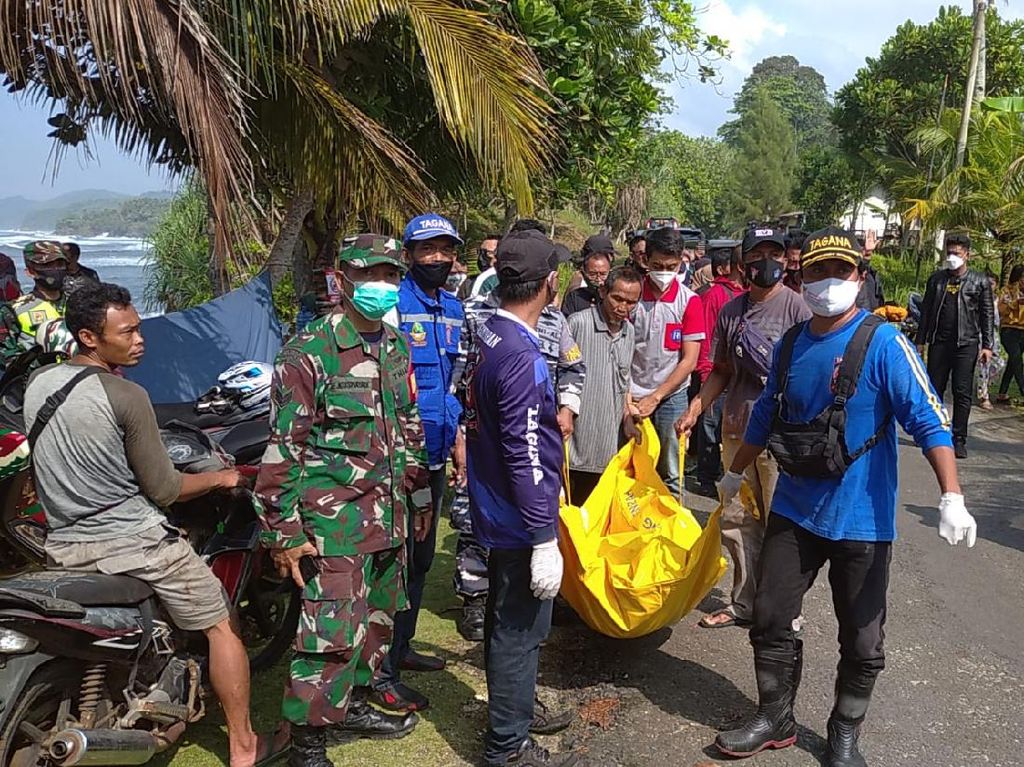 Pelajar Asal Banjar yang Tenggelam di Pantai Karapyak Ditemukan Tewas Pelajar Asal Banjar yang Tenggelam di Pantai Karapyak Ditemukan Tewas
