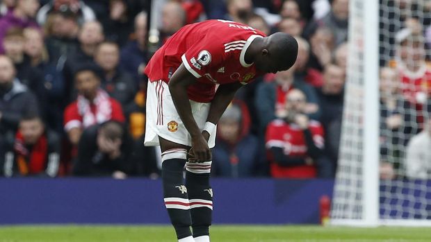 Soccer Football - Premier League - Manchester United v Manchester City - Old Trafford, Manchester, Britain - November 6, 2021 Manchester United's Eric Bailly looks dejected after he scores an own goal and Manchester City's first REUTERS/Craig Brough EDITORIAL USE ONLY. No use with unauthorized audio, video, data, fixture lists, club/league logos or 'live' services. Online in-match use limited to 75 images, no video emulation. No use in betting, games or single club /league/player publications.  Please contact your account representative for further details.