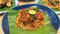 Ketika Pasta Dikawinkan Bumbu Minang, Ada Angel Hair Dendeng Balado!