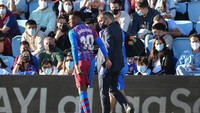 Ansu Fati mengalami cedera hamstring, Eric Garcia cedera betis, dan Nico cedera otot (Getty Images/Juan Manuel Serrano Arce)