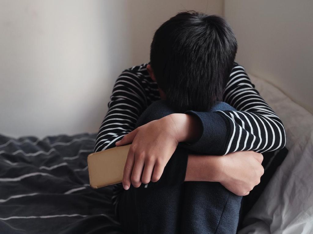 20 Ciri-Ciri Anak yang Alami Bullying dan Alasan Enggan Cerita ke Ortu