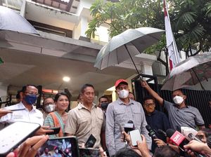 Komisi I DPR Disuguhi Nasi Liwet saat Kunjungi Rumah Jenderal Andika