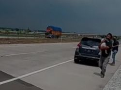 Pilu Gala Merangkak 3 Meter dari Tubuh Vanessa Angel yang Tergeletak di Aspal