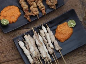 20 Sate Taichan Kekinian Pedas Nampol Ada di Sini!