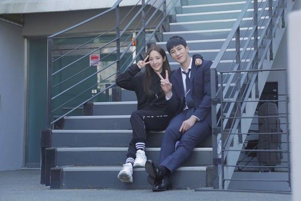 Ahn Bo Hyun bersama Park Min Young dalam drama Her Private Life