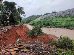 Khawatir Longsor Susulan, Warga Pasir Putih Depok Harap Segera Direlokasi