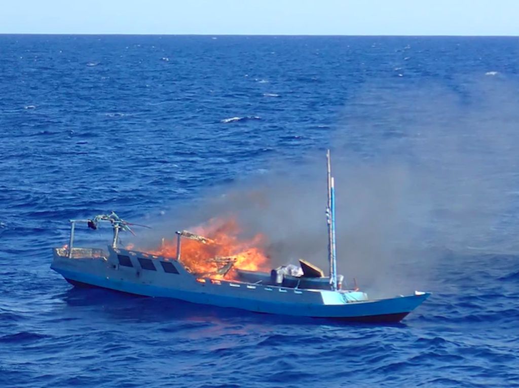 Australia Bakar 3 Kapal Nelayan Indonesia Diduga Tangkap Ikan Ilegal
